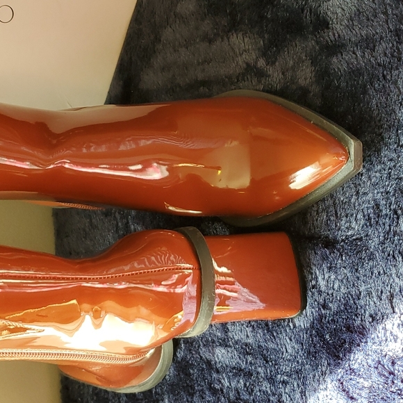 BEAUTIFUL LOREN POINTED TOE BOOTS - Picture 4 of 7